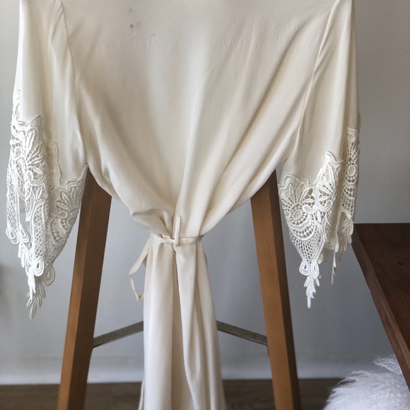 Stone Cold Fox Robe Final Price - Picture 3 of 5